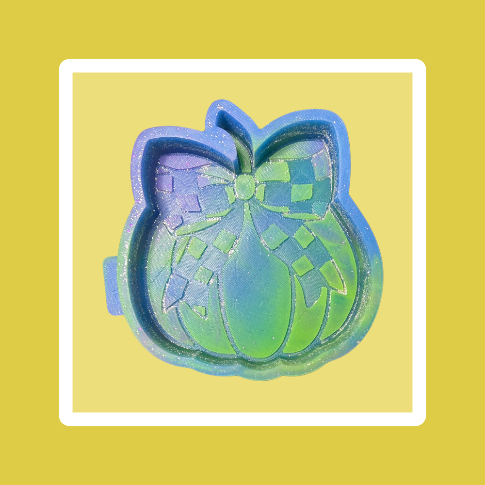 Custom Pumpkin with Checkered Bow Freshie